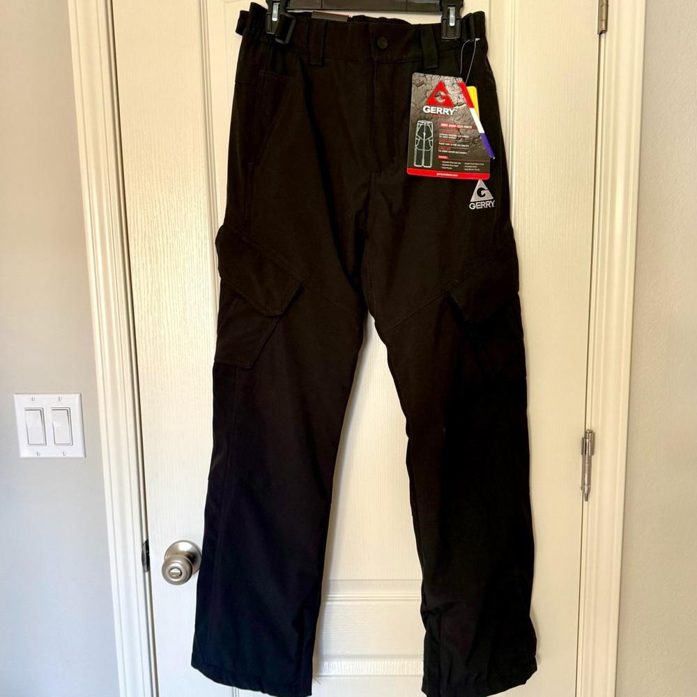 NWT Gerry men’s snow tech pants SMALL